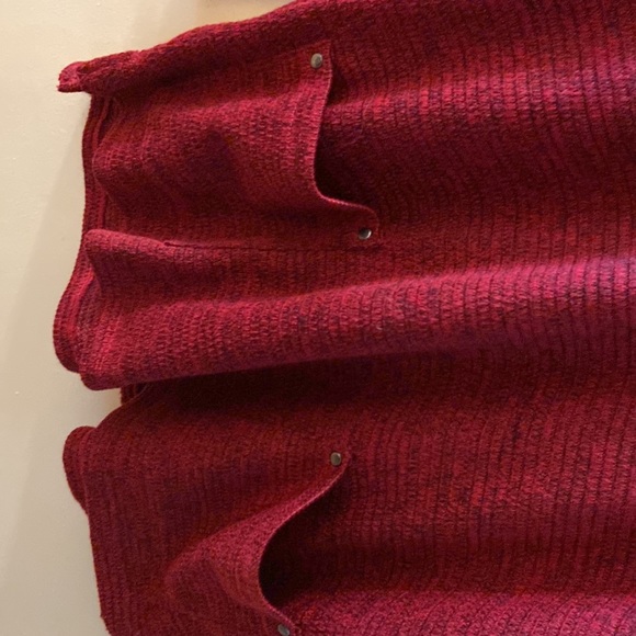 Haggar Clothings Petite - red sweater - size large - Picture 3 of 6